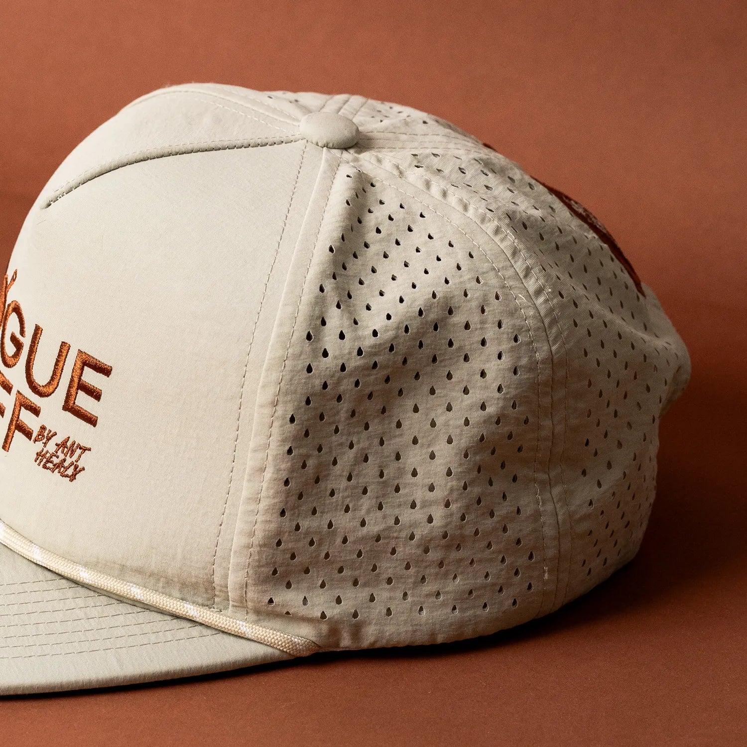 Rogue Chef Water-resistant Outdoor Cap Sand