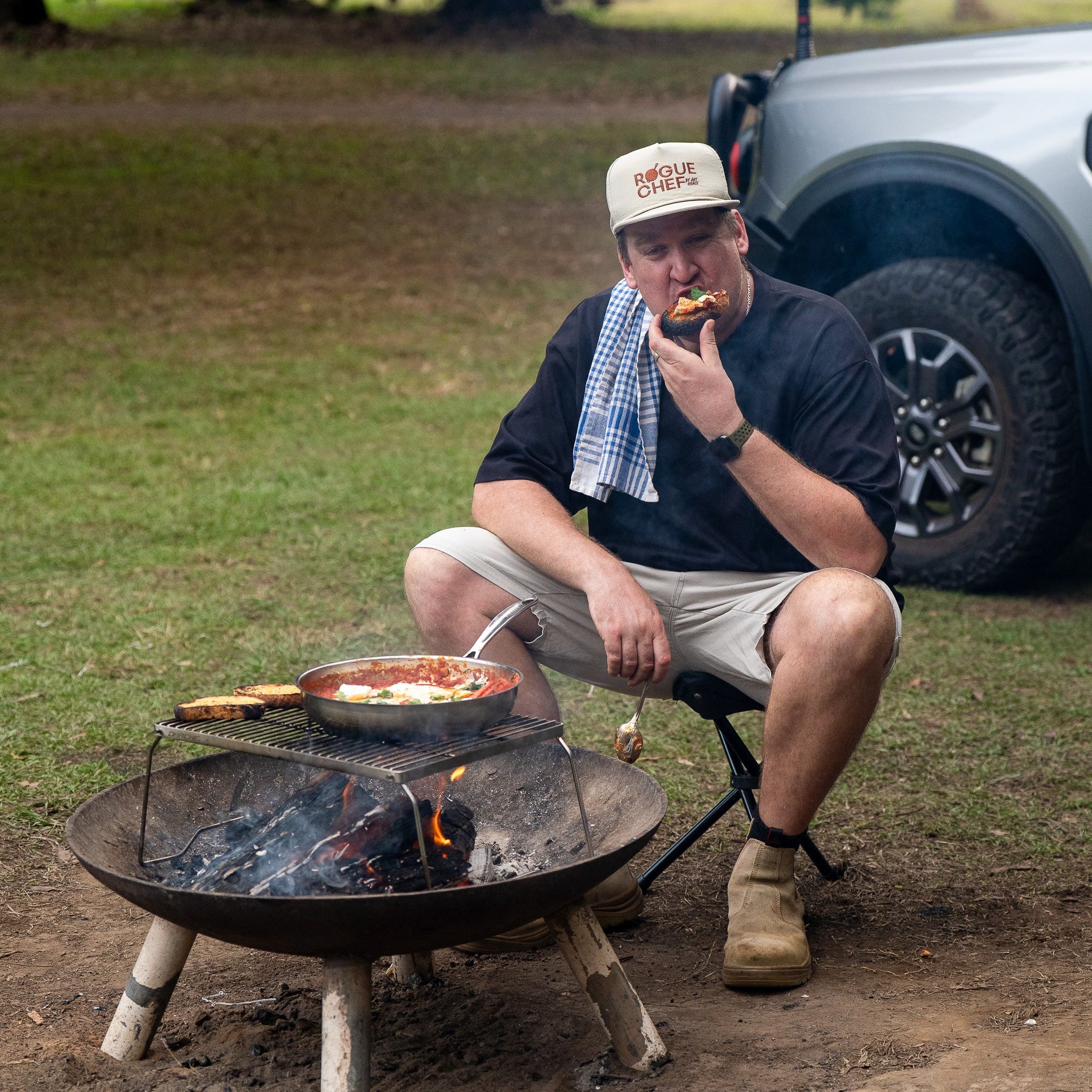 Rogue Chef Water-resistant Outdoor Cap Sand